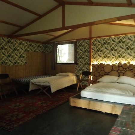 tik'ys lodge Argol Eksteriør billede