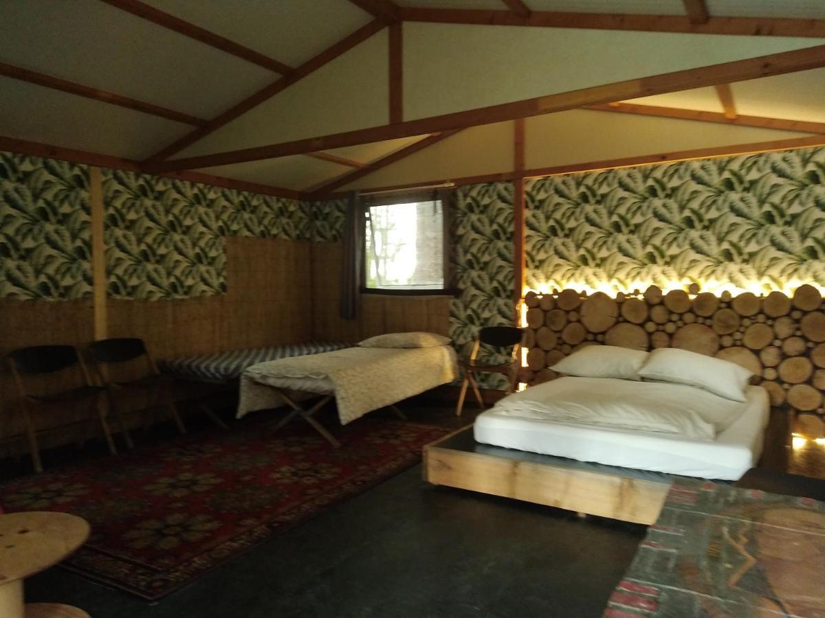 tik'ys lodge Argol Eksteriør billede